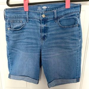 Old Navy Jean Shorts~Stretch~ Size 10 G-21